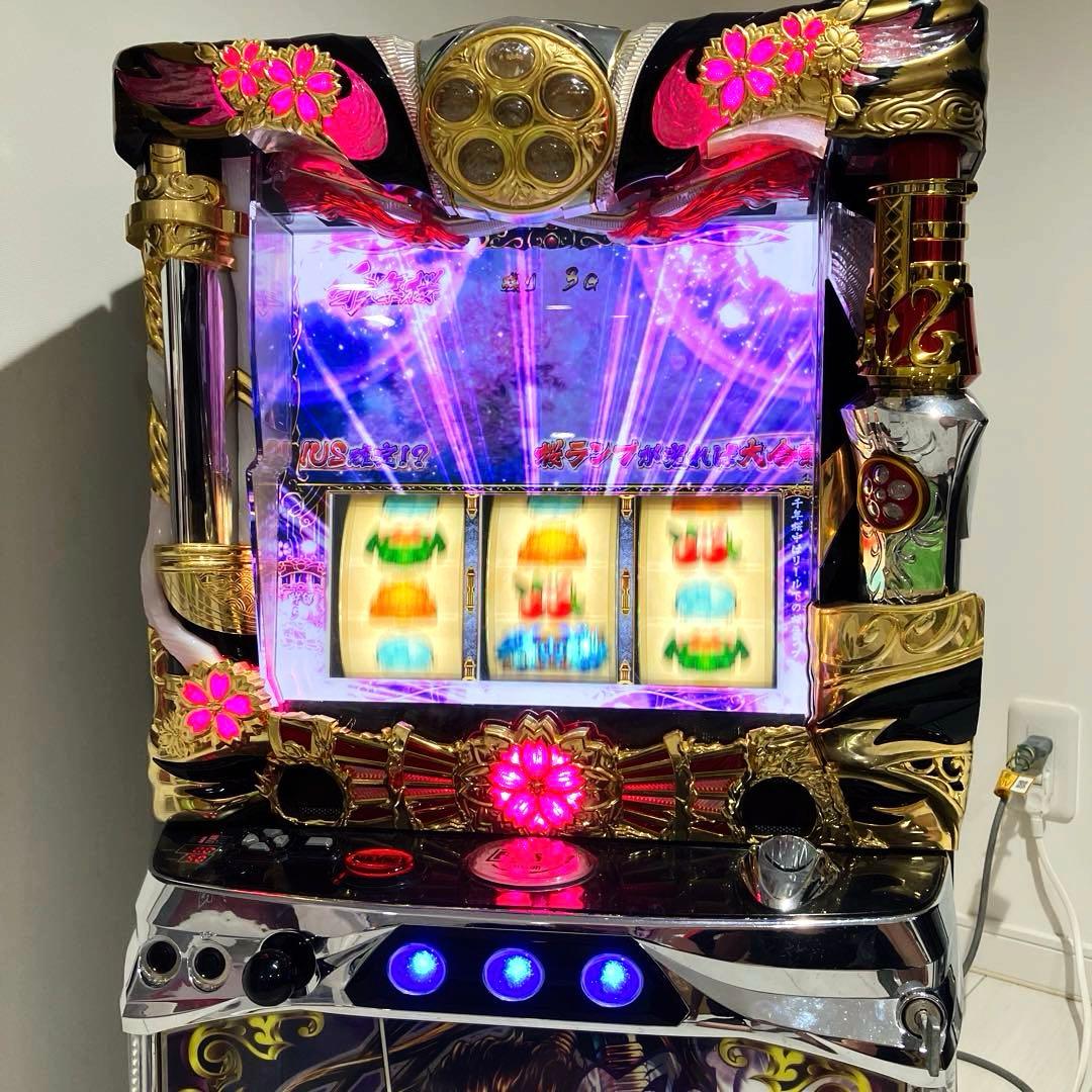 送料込み　花の慶次　天を穿つ戦槍　スロット実機　ドア・設定キー　不要機付き