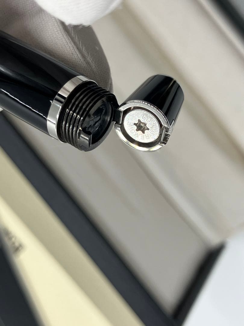 【未使用品】モンブラン ボエム 万年筆 ペン先14K ブラック シルバー