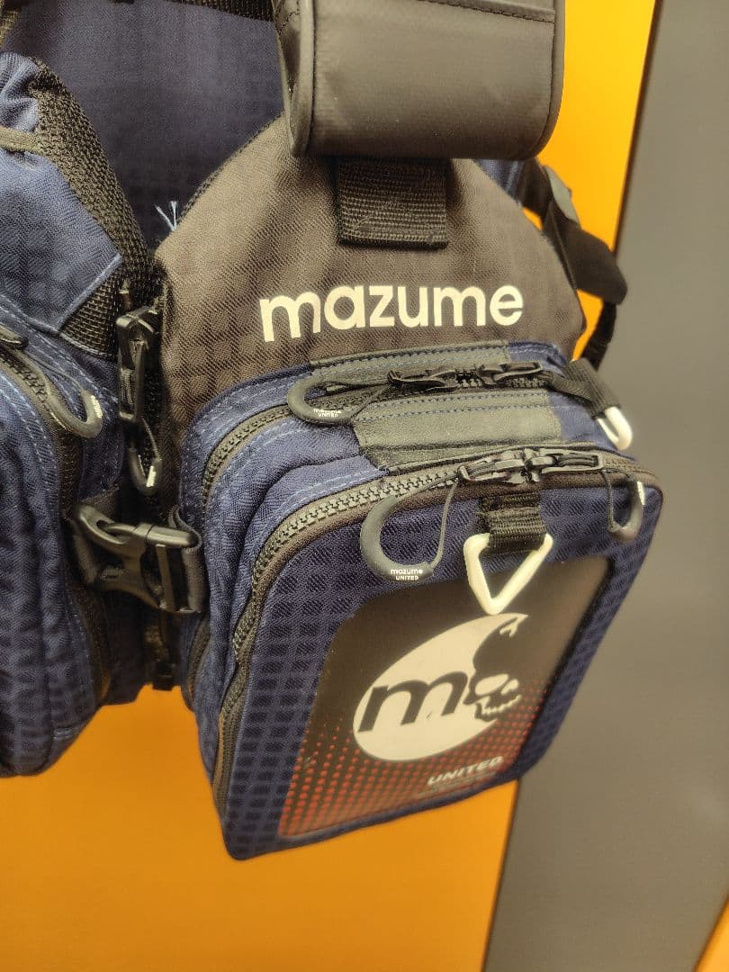 mazume Moon18TH ライフジャケット ネイビー