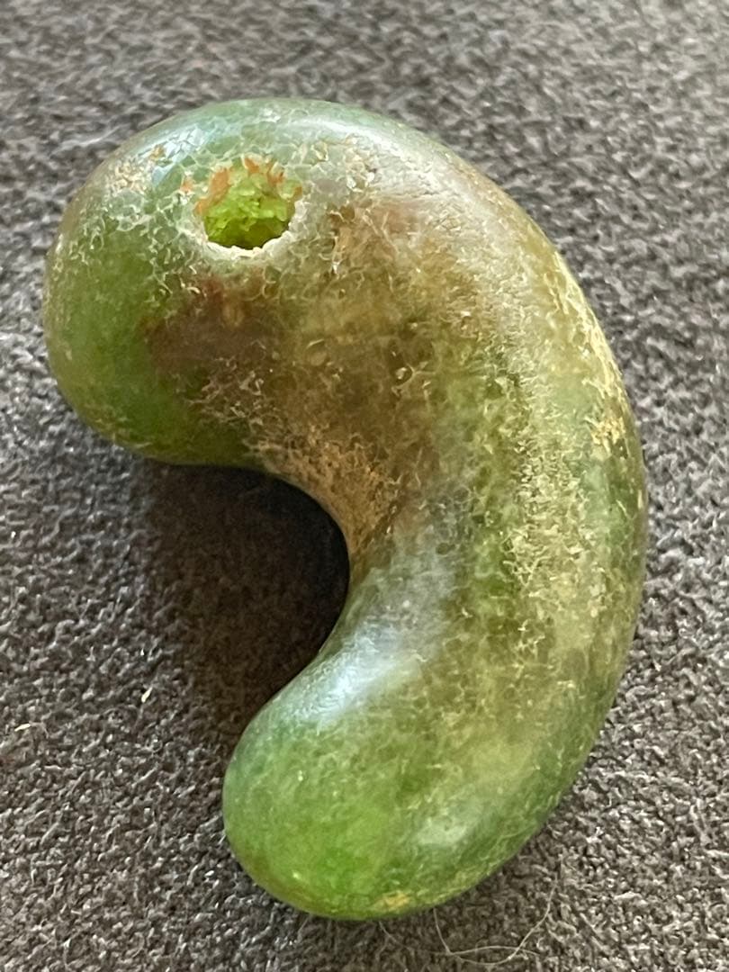 古墳時代翡翠勾玉アップルグリーン