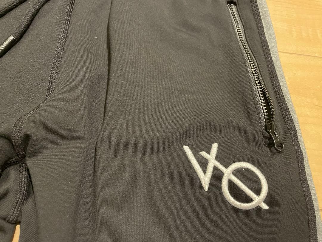 vanquish fitness パーカー　ジョガーパンツ