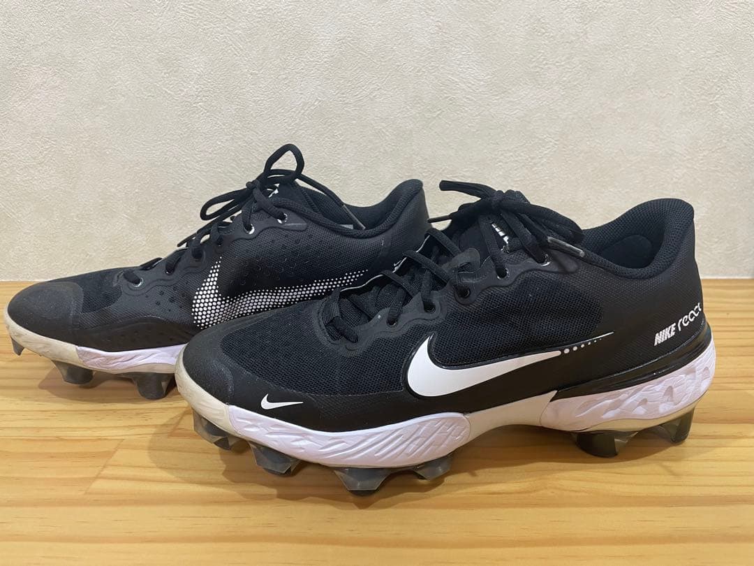 ナイキ　ポイントスパイク　28.5cm