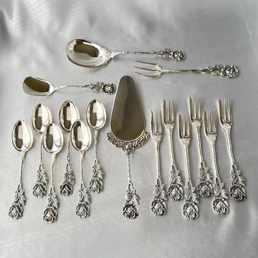 【ドイツ】 ヒルデスハイムローズのデザートセット 16本ケース 薔薇モチーフ