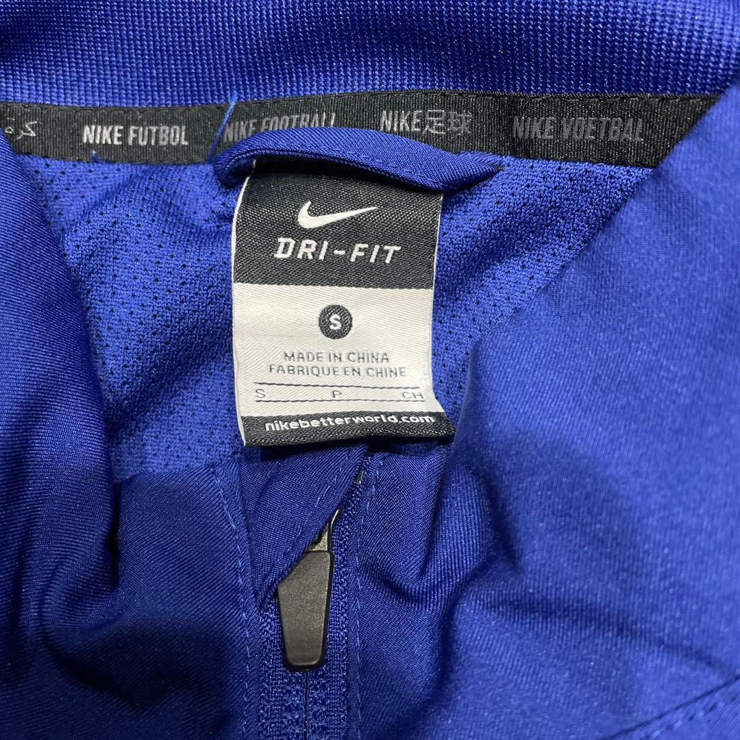 【18,000→10,000円】ユベントス　トレーニングウェア上下　長（ナイキ）