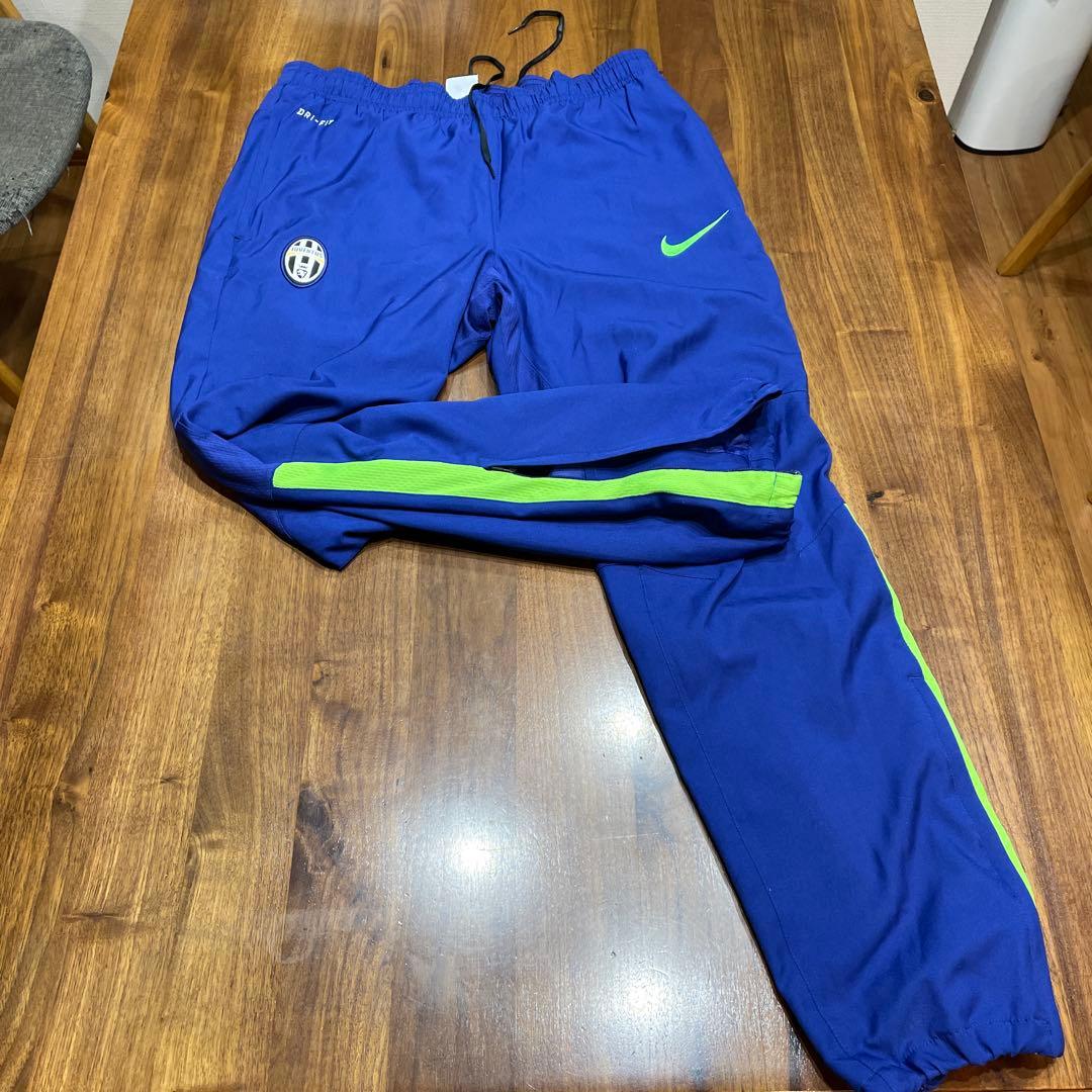 【18,000→10,000円】ユベントス　トレーニングウェア上下　長（ナイキ）