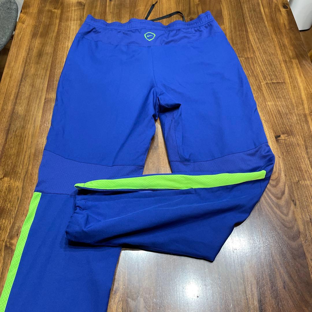 【18,000→10,000円】ユベントス　トレーニングウェア上下　長（ナイキ）