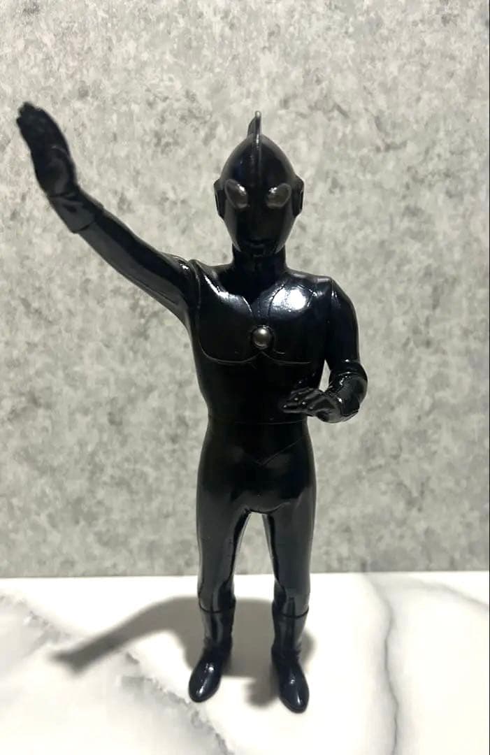 【500個限定】CCP DIVEウルトラマンシリーズブラックフィギュア７体セット