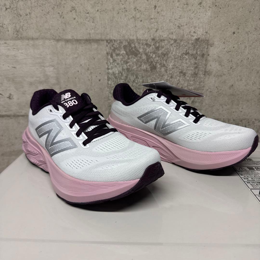 【新品未使用】ニューバランス⭐︎ランニングシューズ⭐︎W880A15