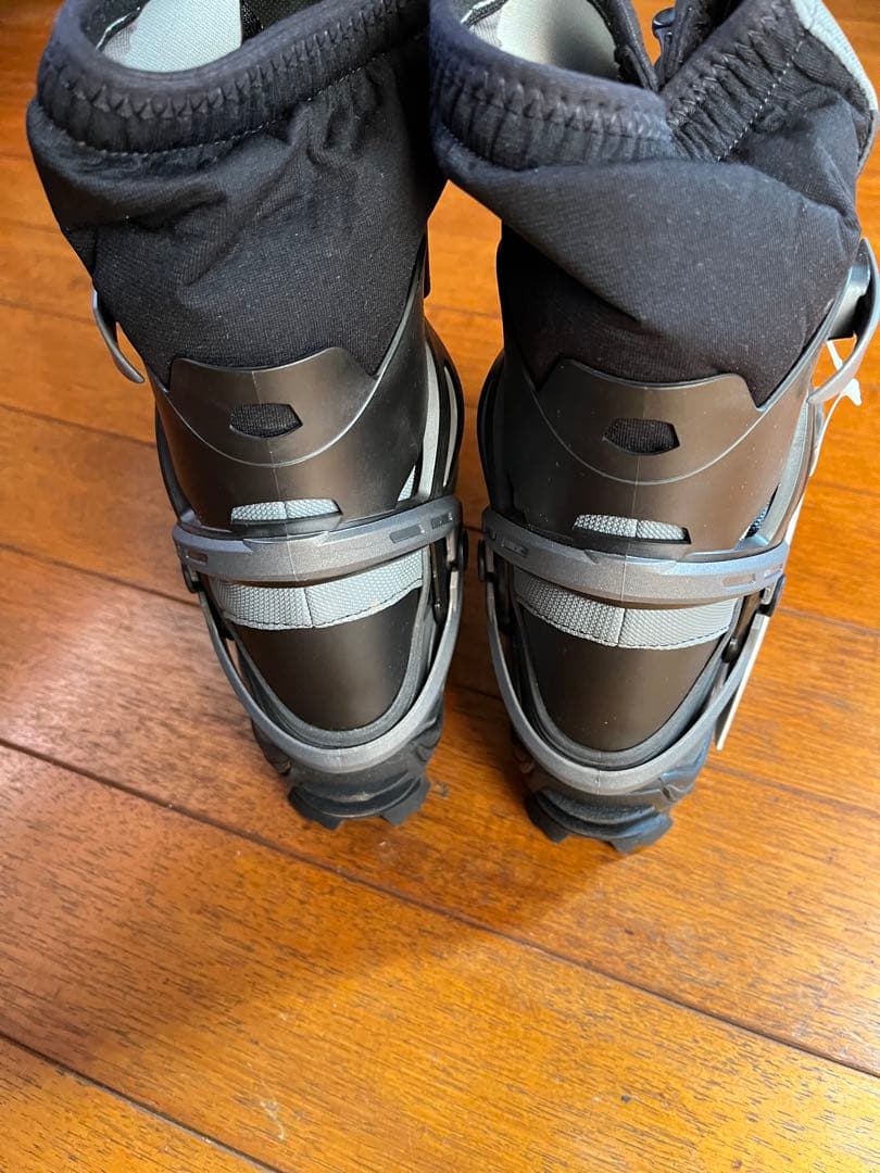 Salomon X-ADV ８　スキーブーツ ブラック　サイズ27 未使用