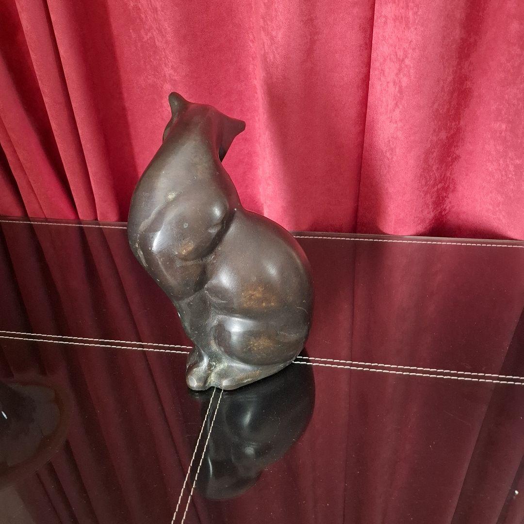 黒い猫の陶器彫刻 中型 モダンデザイン