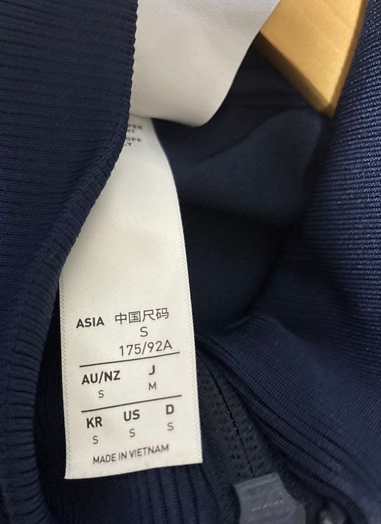 adidas ×アストン・ヴィラトラックジャケット