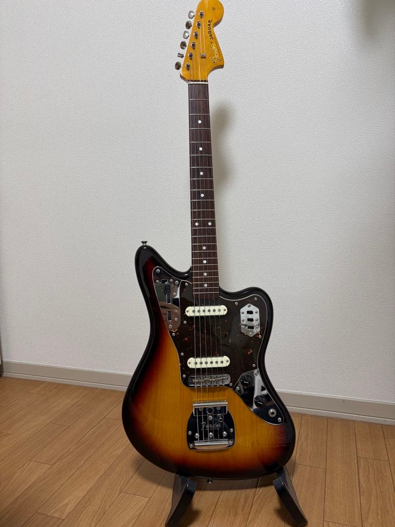 ギター Fender Japan Traditional 60s Jaguar