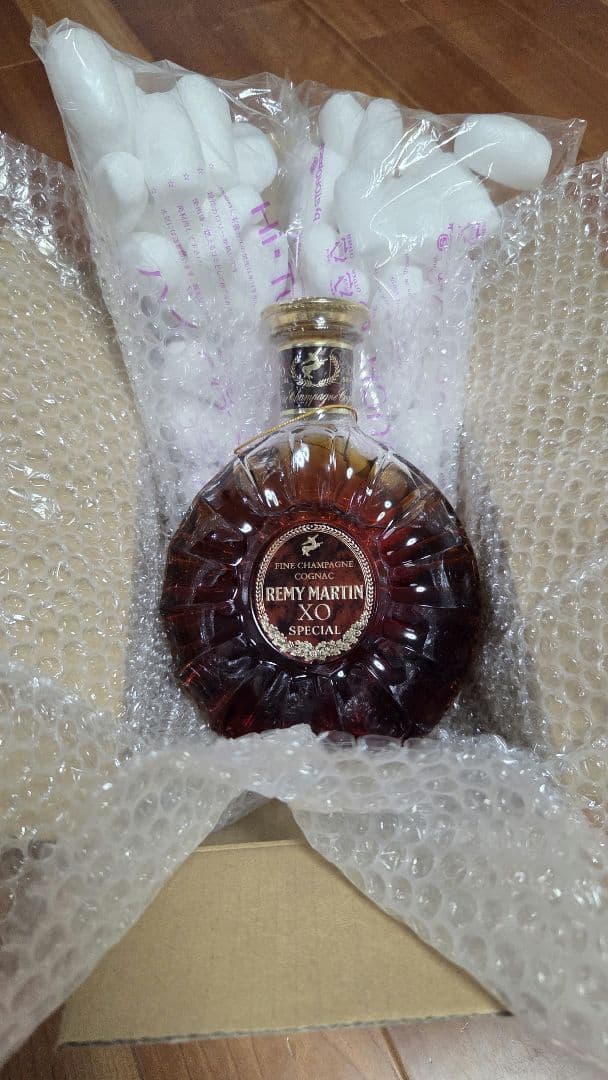 REMY MARTIN XO SPECIAL　ボトル 700ml