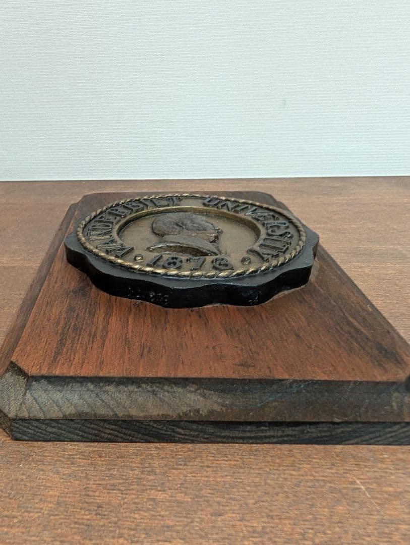 ヴィンテージ 手彫り 木製 盾 カレッジ USNavy エンブレム 英国製 ３点