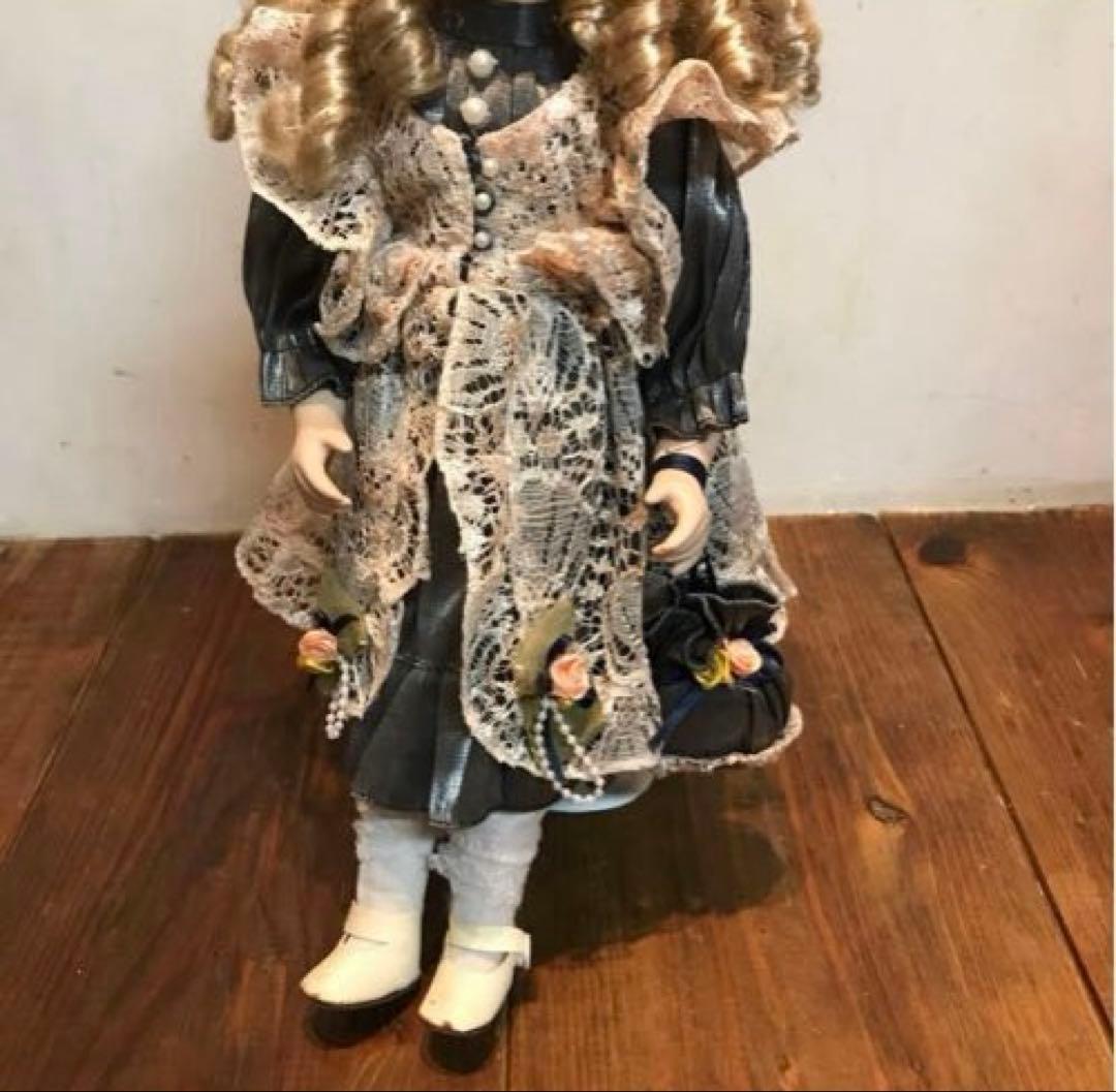 美品　ドール　ヴィンテージ　西洋人形　丁寧なつくり　表情が可愛いらしい　陶器