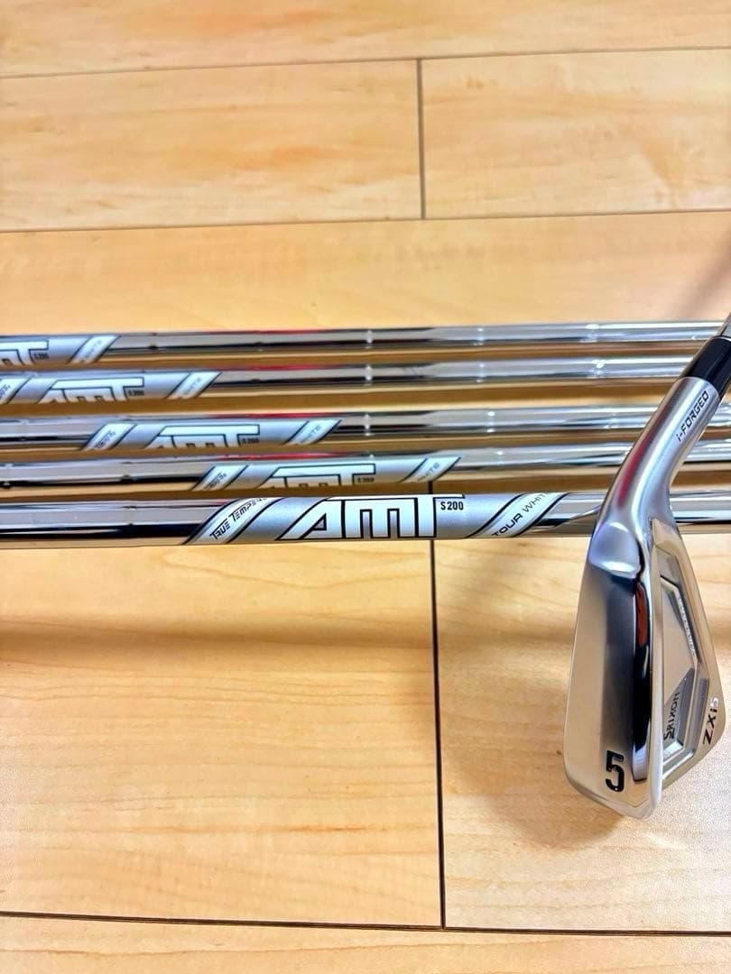 スリクソン zxi5 ダイナミックゴールド AMT ホワイト 値引き交渉可