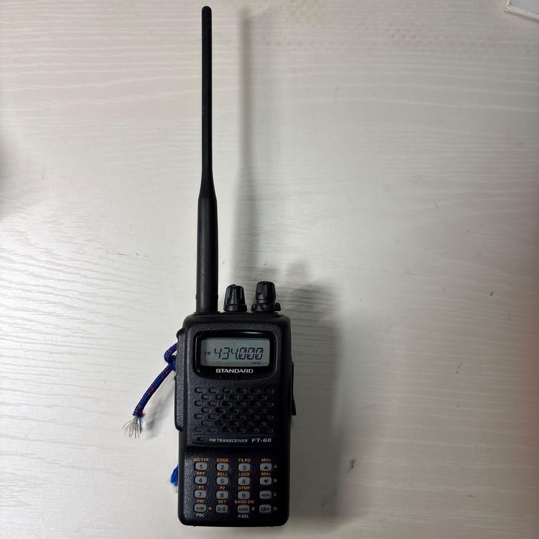 STANDARD FMトランシーバー FT-60