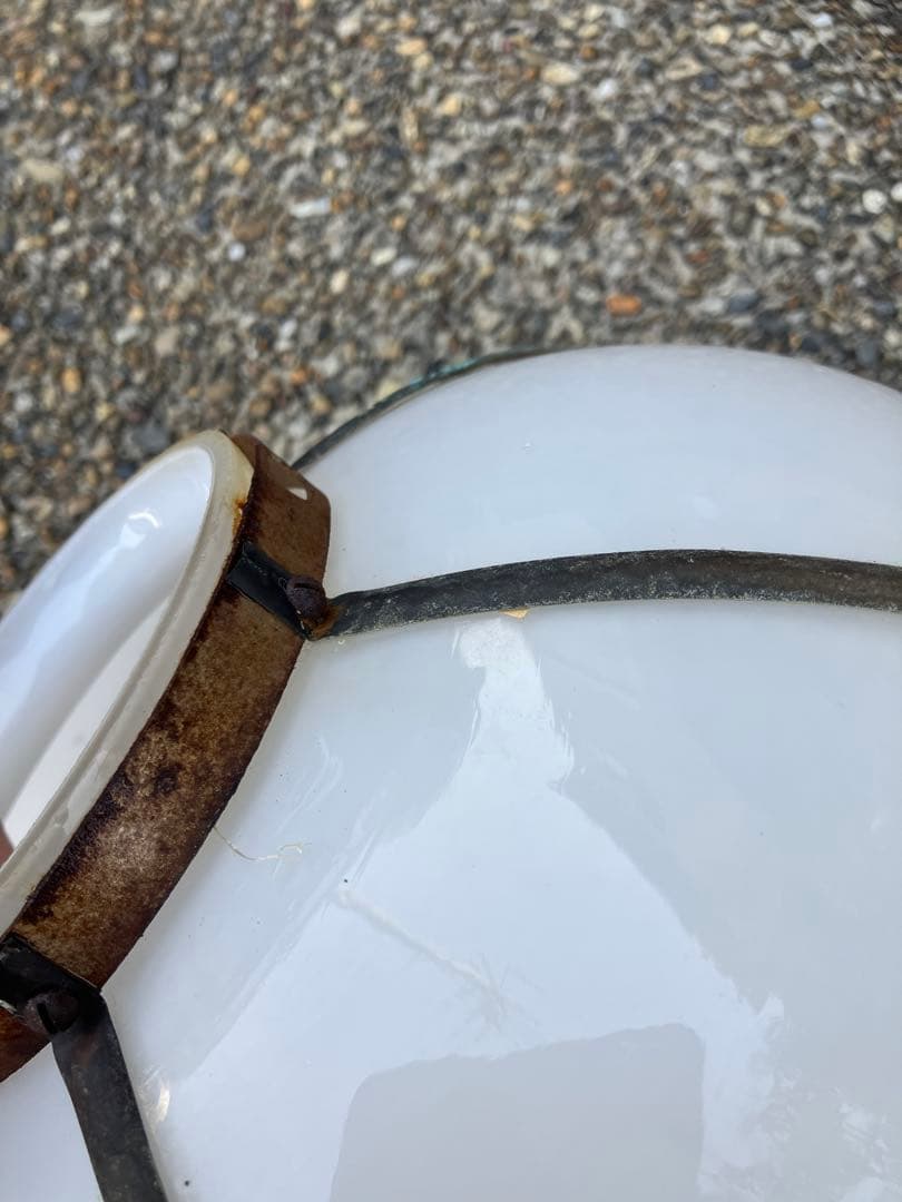 レトロ　昭和大正　ヴィンテージ　乳白色/ランプシェード　球体ランプシェード　銅枠