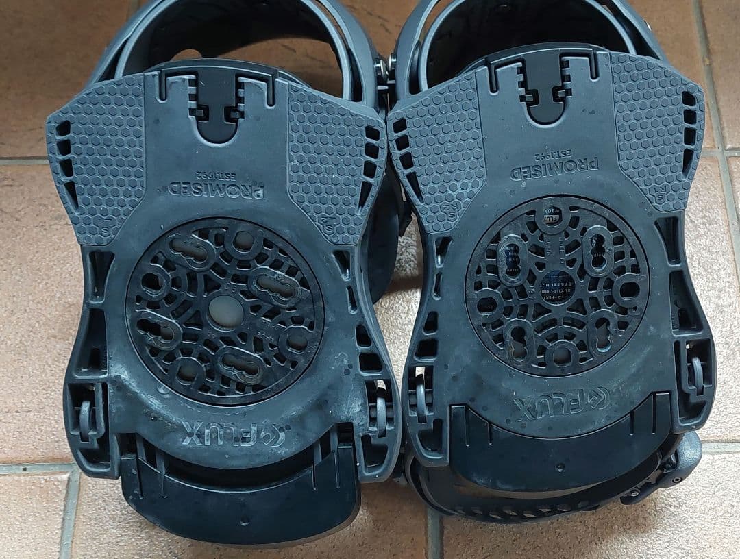 ☆美品☆FLUX XV スノーボードビンディング グレー