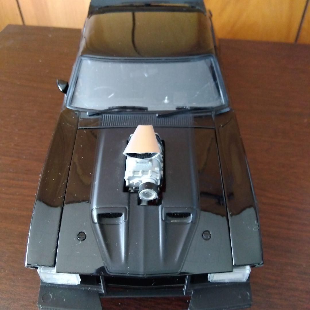 v*r様 訳アリ　オートアート 1/18マッドマックス2インターセプター