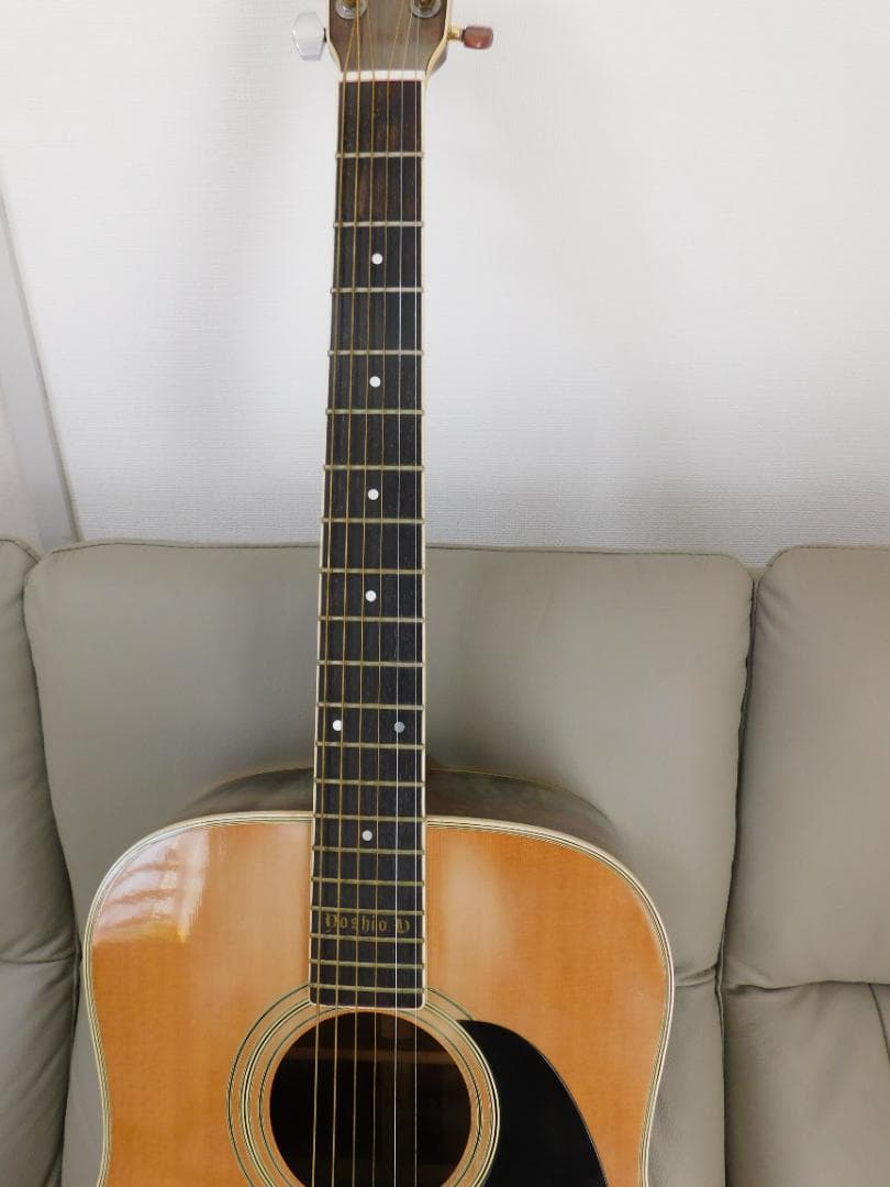 Yamaki YW-35 アコースティックギター　白濁あるも音は健在　キズ少ない