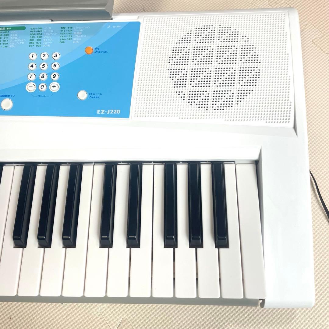 ◯ヤマハ 電子キーボード EZ-J220 専用スタンド 譜面台 付き