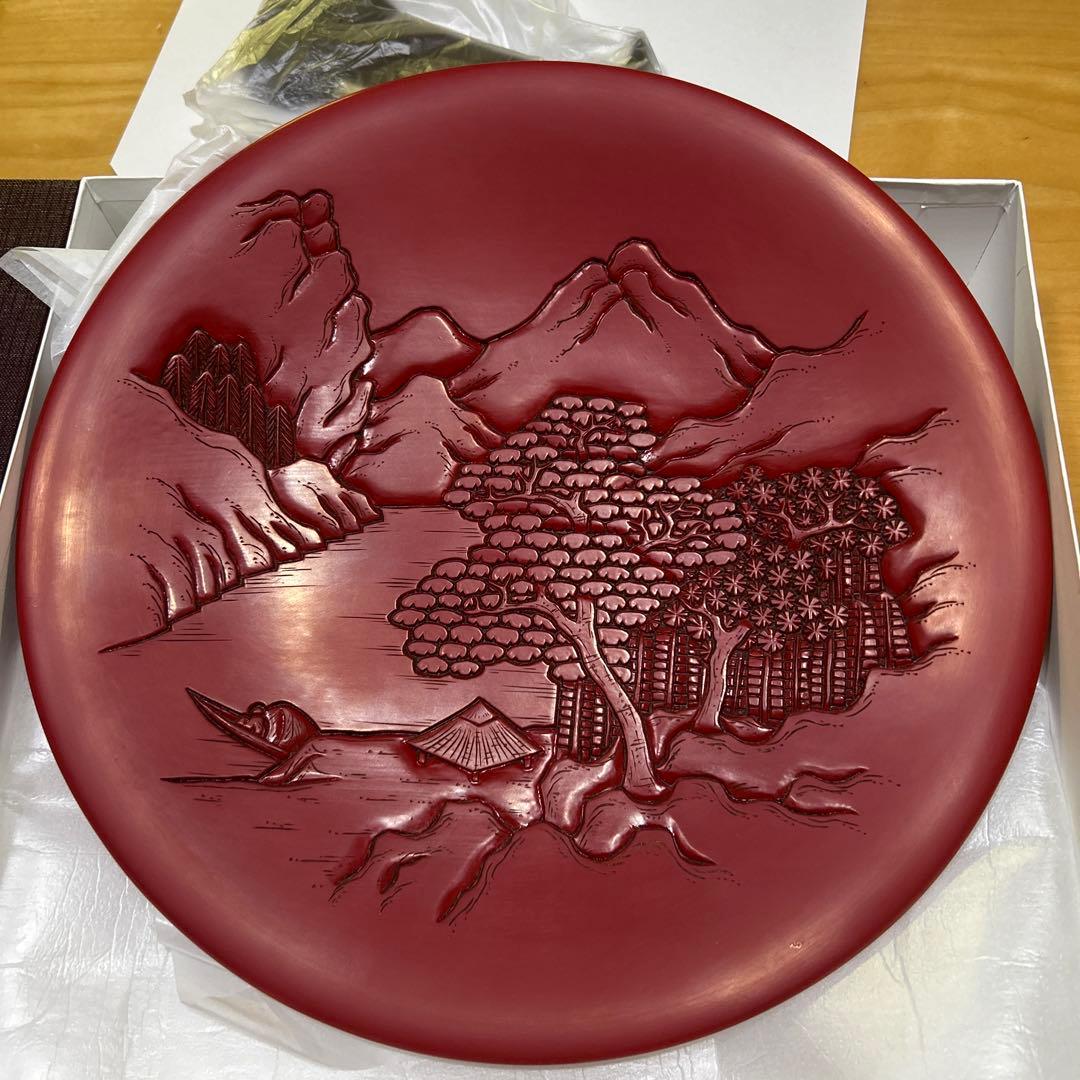 村上木彫堆朱 赤い皿