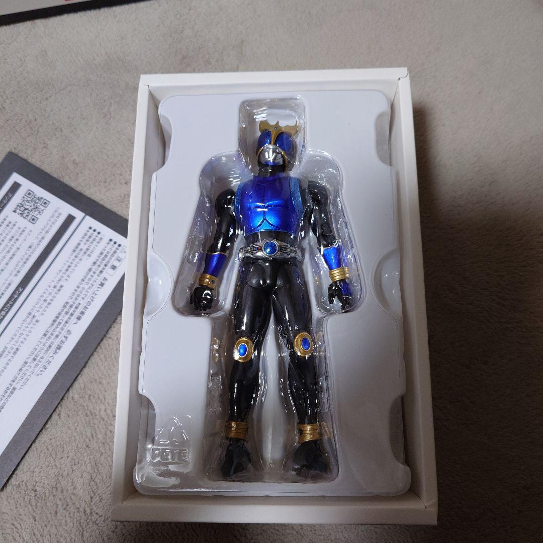 真骨彫　仮面ライダークウガ　BEATCHASER 2000