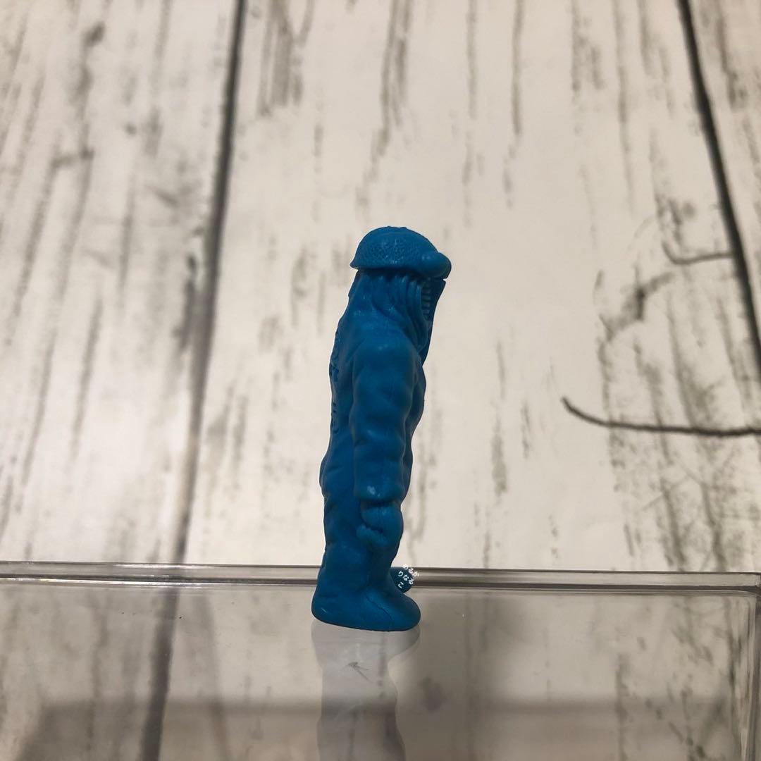 怪獣消しゴム レア セミ人間 青色　フィギュア ウルトラマン ポピー