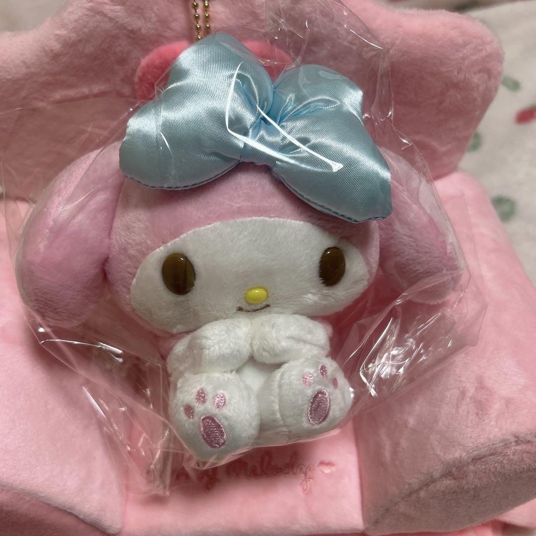 マイメロディ　マスコット付きソファ形アクセサリーケース