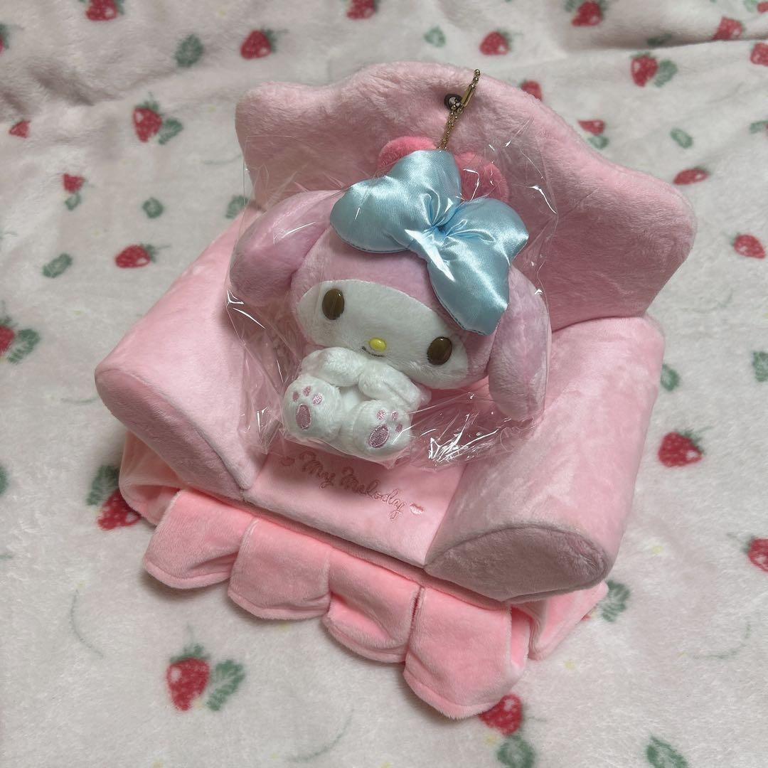 マイメロディ　マスコット付きソファ形アクセサリーケース