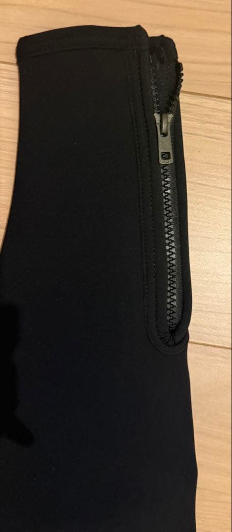 ウェットスーツ　セミドライ