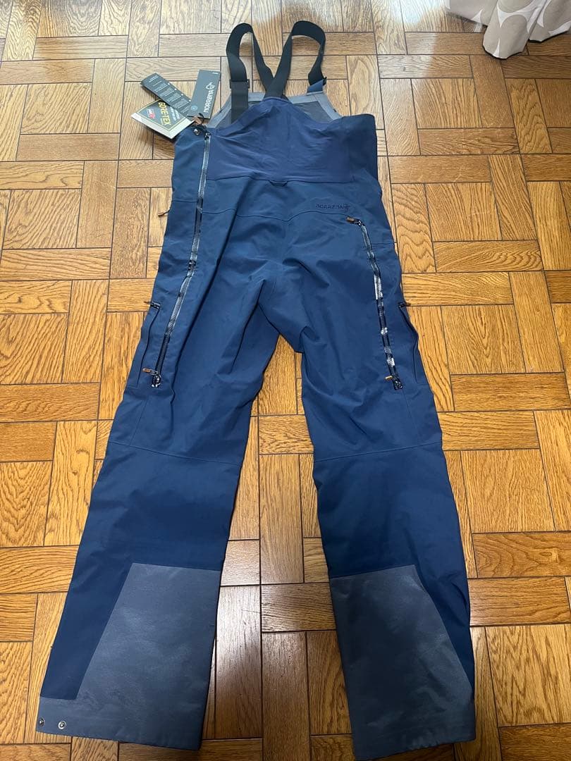 Norrona tamok gore-tex pro Bib M's Sサイズ