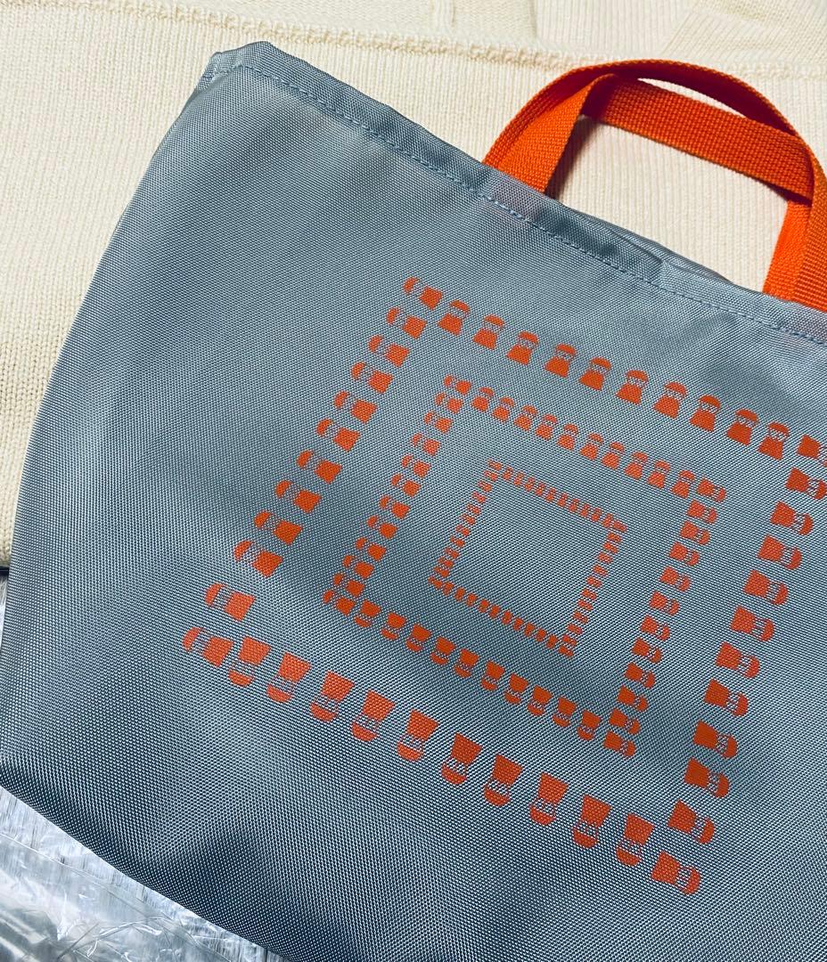 新品 PICONE ビーズ刺繍デザイン ハイネックセーター 38