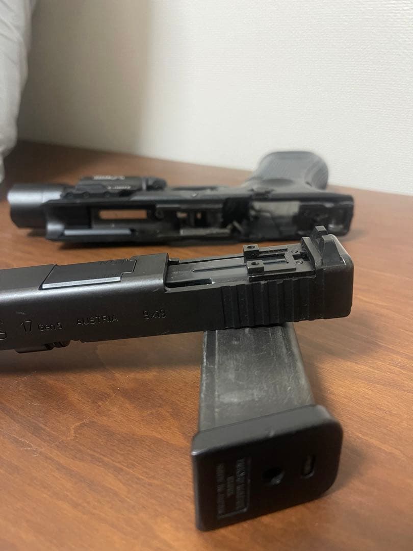 s*o様 Glock 17 Gen5 レプリカライト付き　箱無し　マガジン1本