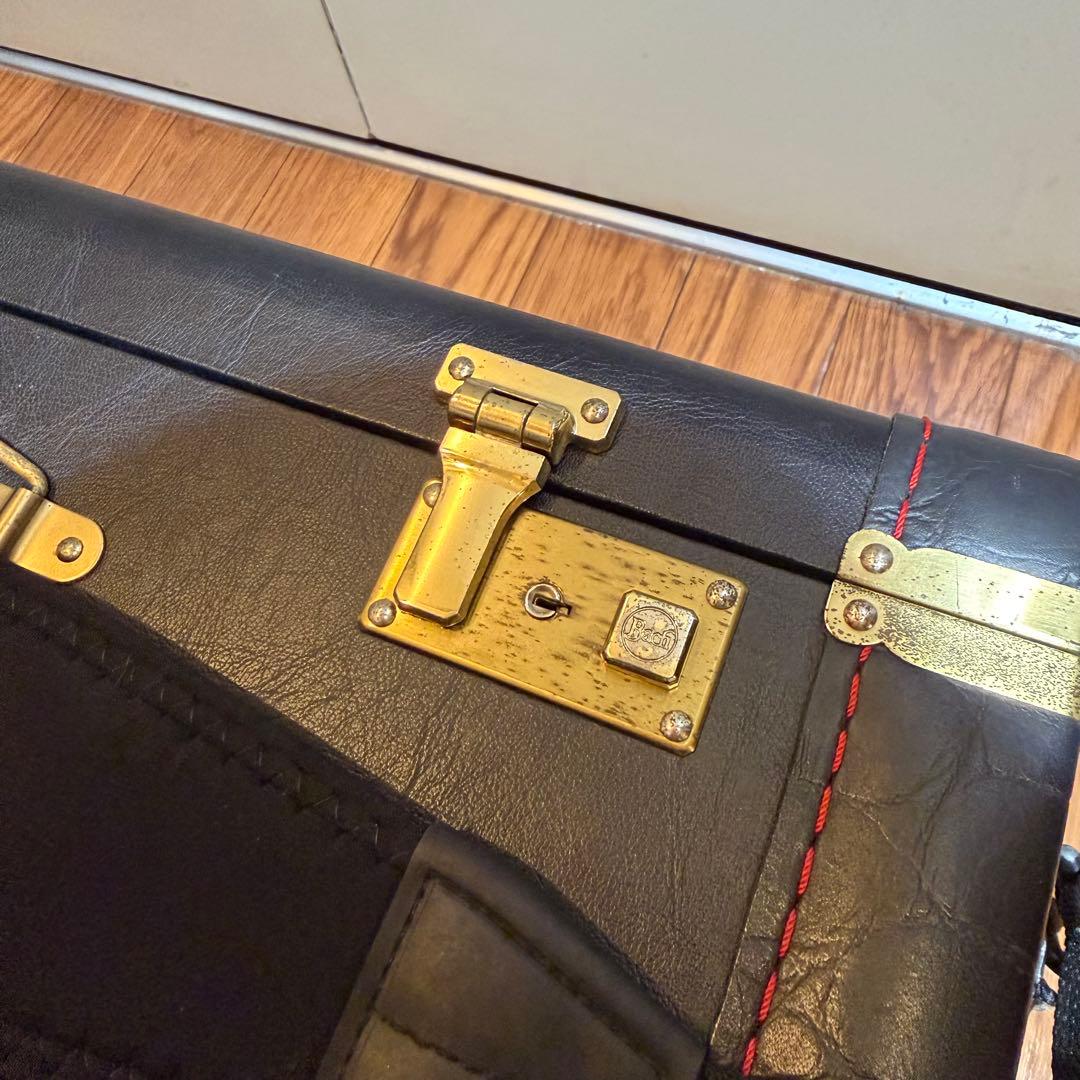 Bach トランペット ハードケース ストラップ付き