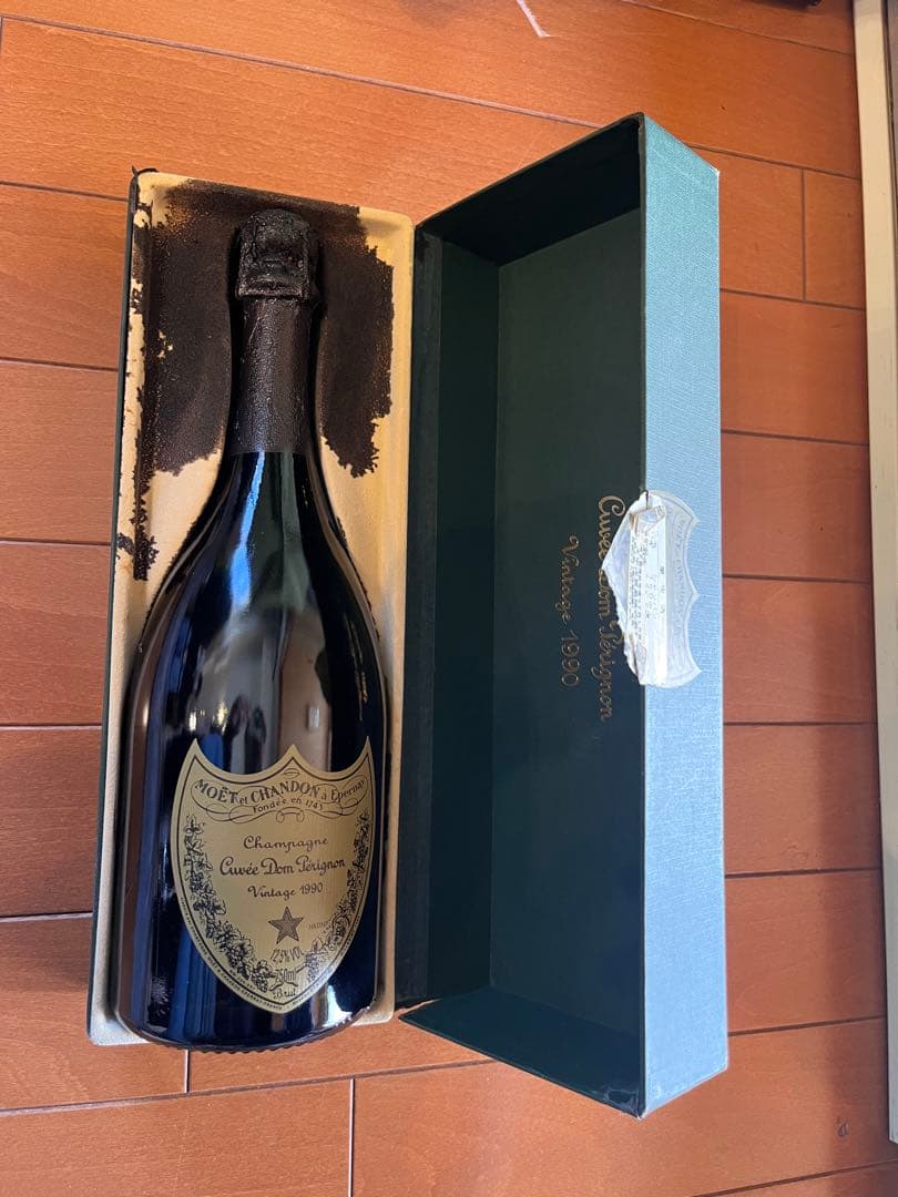 モエ・エ・シャンドン クルーズ・ドン・ペリニヨン 1990