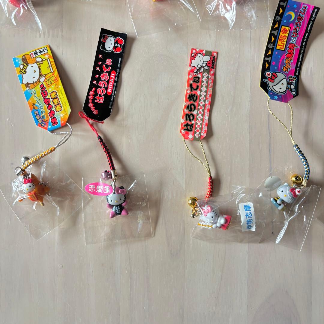 【2001年〜】ご当地キティ 23個 まとめ売り 根付け