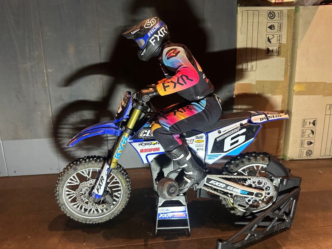 Losi1/4スケール モデル名: Promoto RC