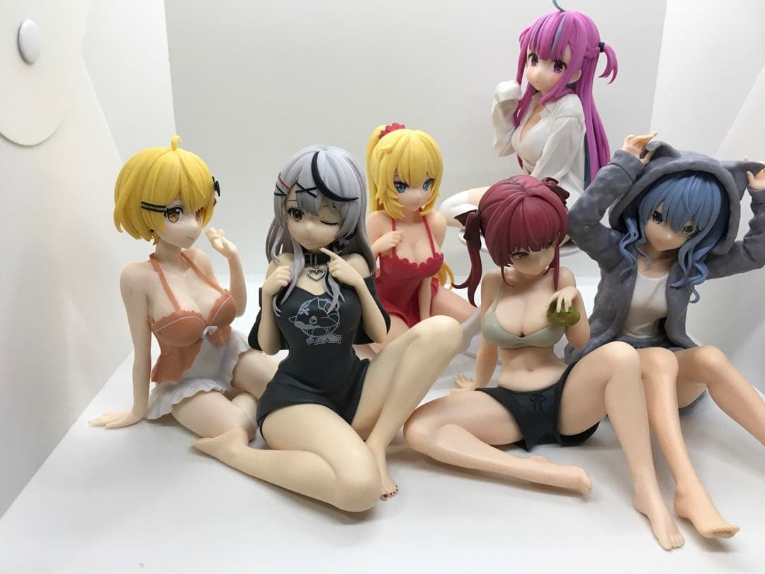 ホロライブ　フィギュア セット　沙花叉クロエ　星街すいせい　湊あくあ　宝鐘マリン