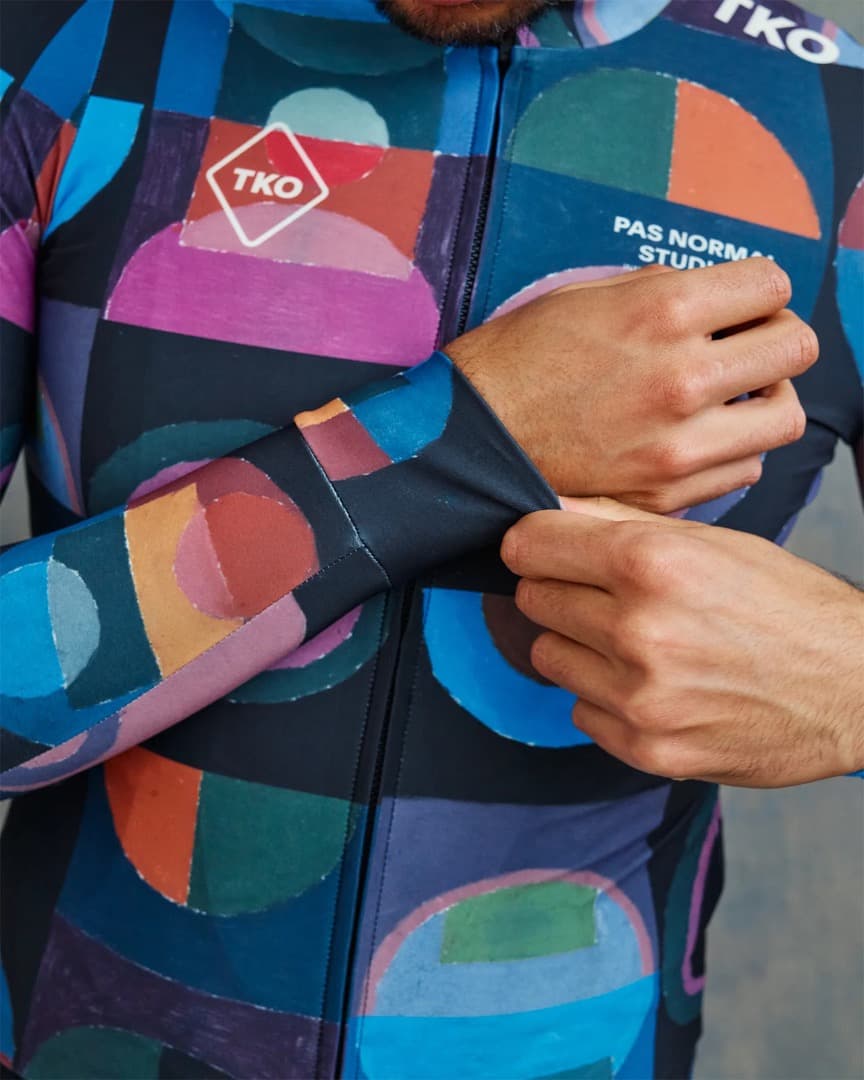 パスノーマルスタジオ 長袖ジャージ