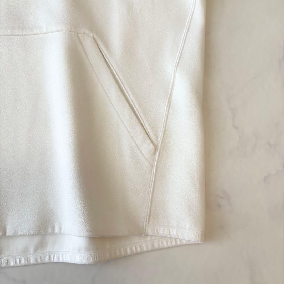 ブリーフィング BRIEFING フード パーカー スエード ロゴ 白 ✨美品