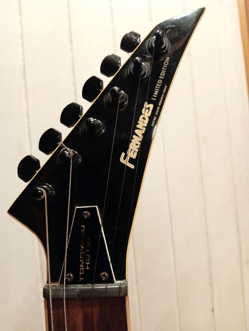 【issaku】布袋寅泰モデルFERNANDES ギター(ジャンク品扱い)