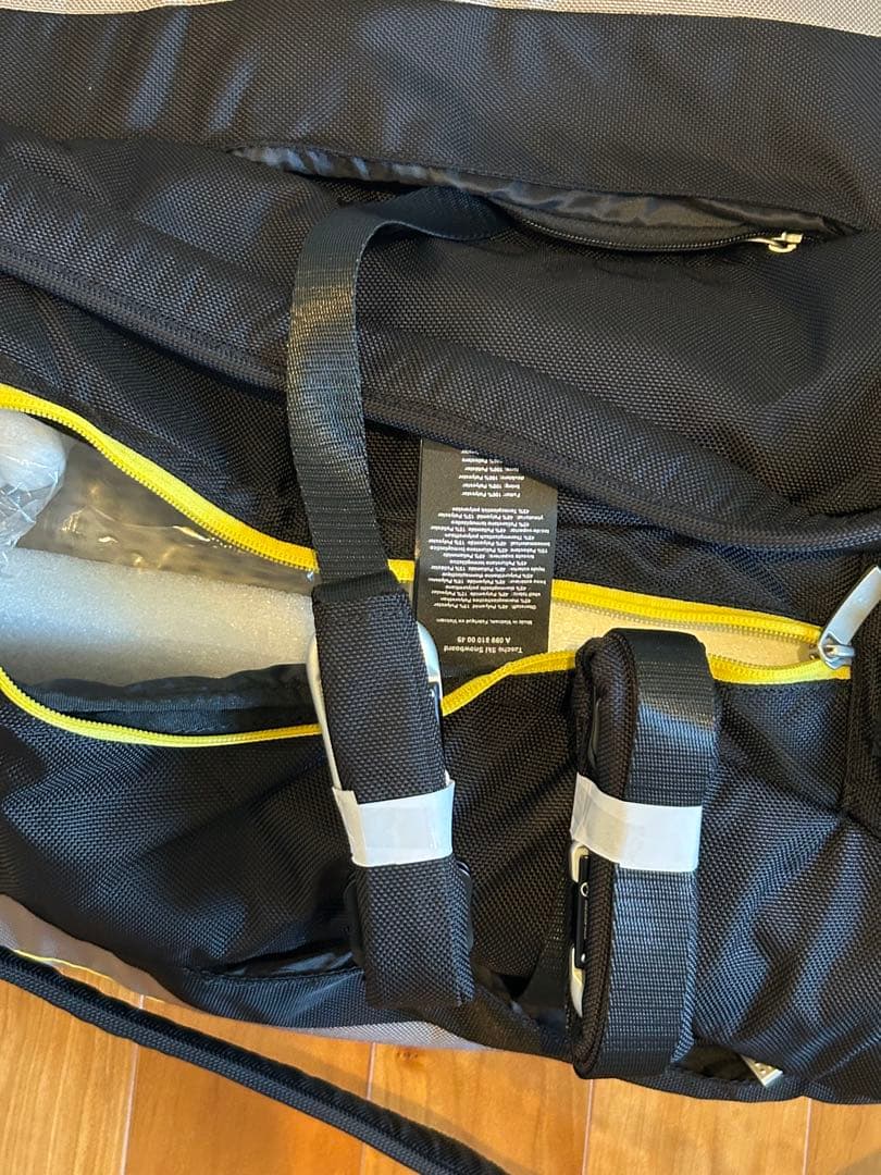 【純正・未使用】Ｍメルセデス・ベンツ スキー／スノーボードバッグ キャスター付き