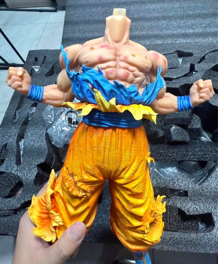 ドラゴンボール １／６スケール 孫悟空 フィギュア ガレージキット