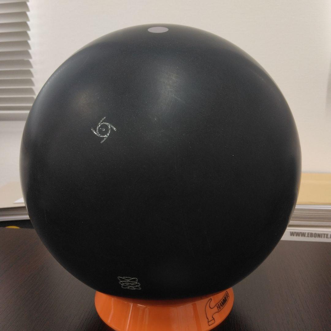 PHYSIX BLACKOUT ボウリングボール 14p4ozです。