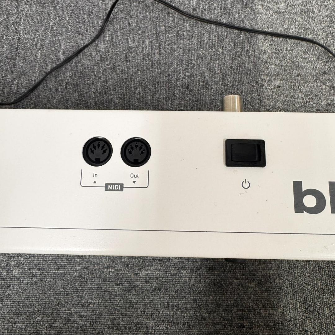 通電確認 Waldorf Blofeld Keyboard White