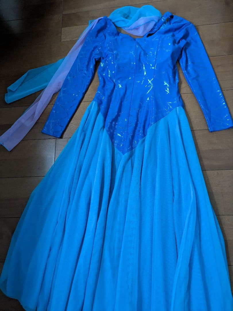 ♡IntheMOOD♡華やかで 上品、軽やかなドレス パーティー、ミニデモ