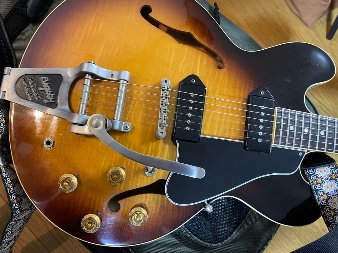 太郎ギブソンGibson Historic ES-330 Figured