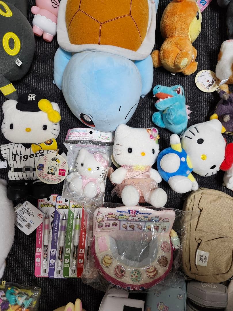 ポケモン　ちいかわ　サンリオ　メモ帳　筆箱　糸　すみっコぐらし　まとめ売り